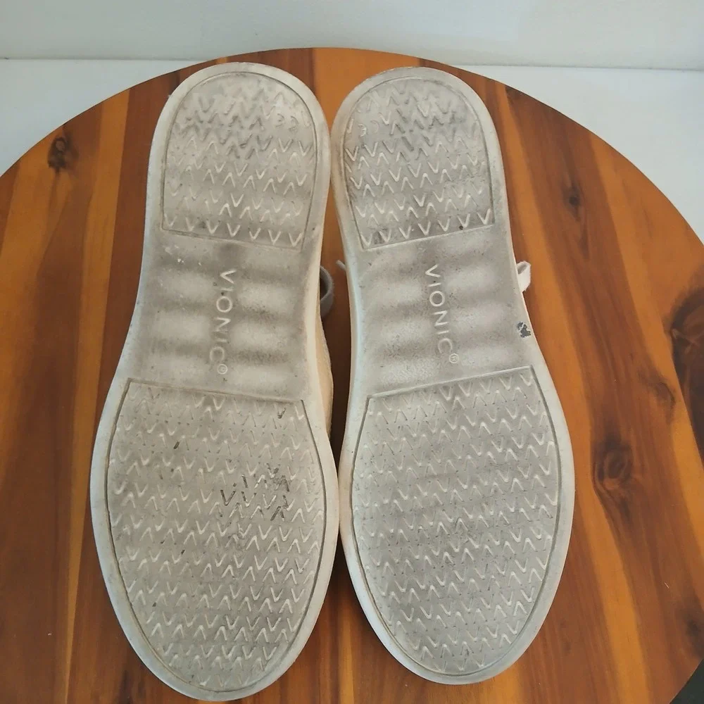 Vionic Galia Womens 7 Cream Mesh Lace Up Casual Walking Shoes Sneakers